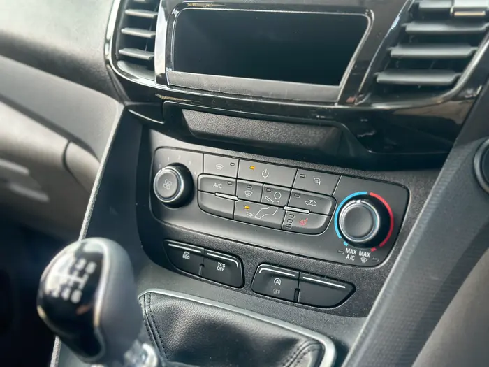 Ford Transit Connect Hornet