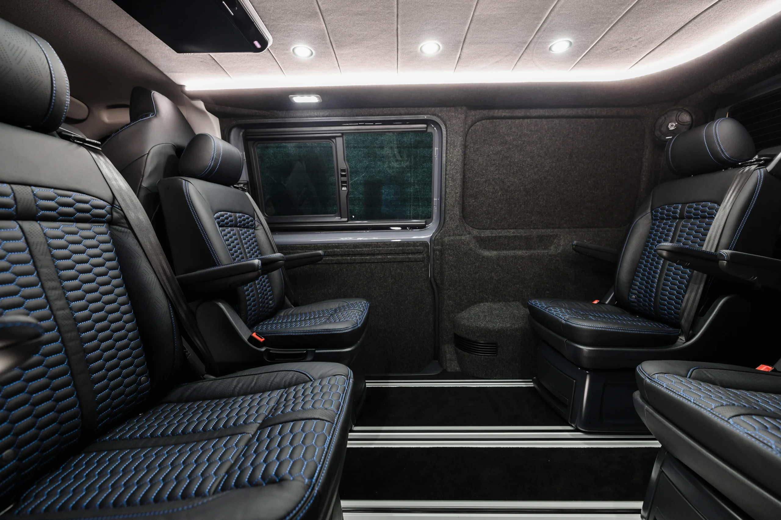 VW Transporter Caravelle 204 DSG