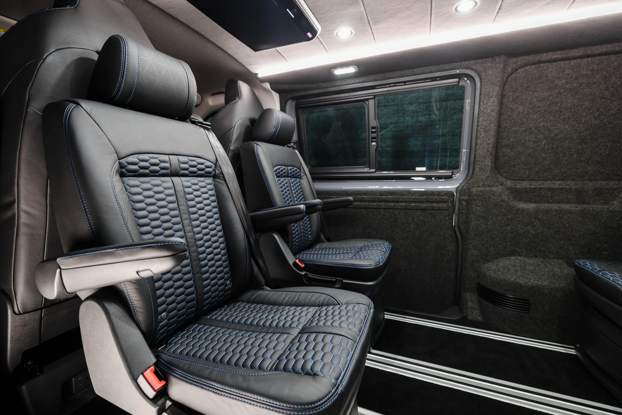 VW Transporter Caravelle 204 DSG