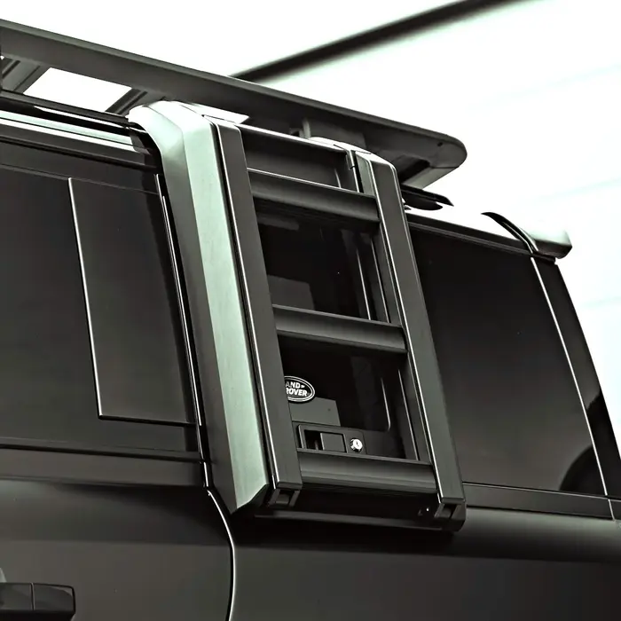 Land Rover Defender 110 Predator
