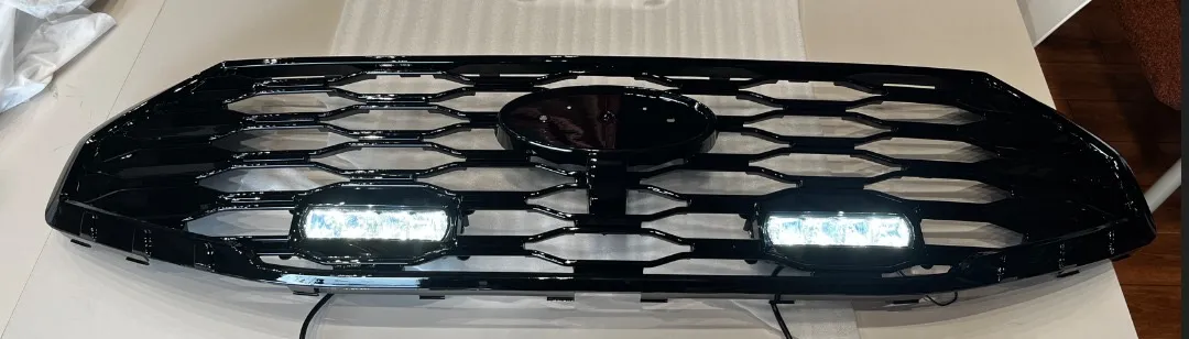 Ford Transit Custom Grille LED Lights 024 Gloss Black